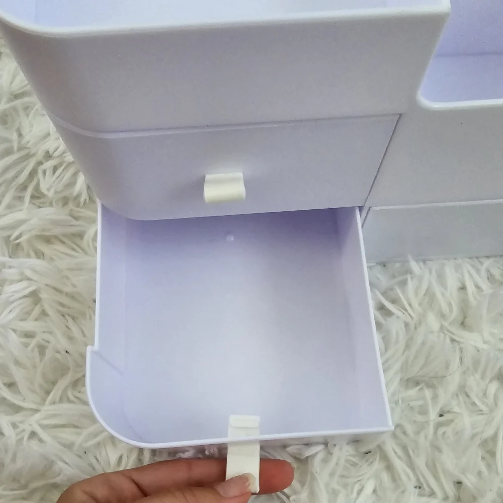 White Makeup Organizer
